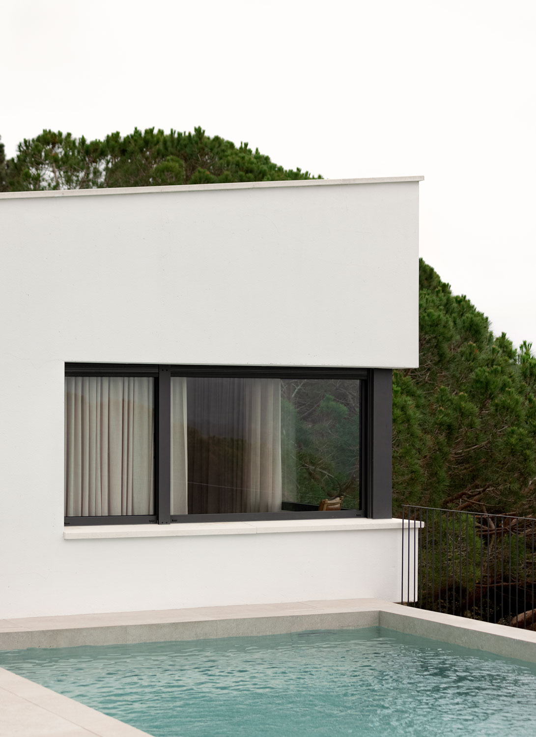 Norm-Architects_CABRILS-HILLSIDE-HOME_2022_JBP_01