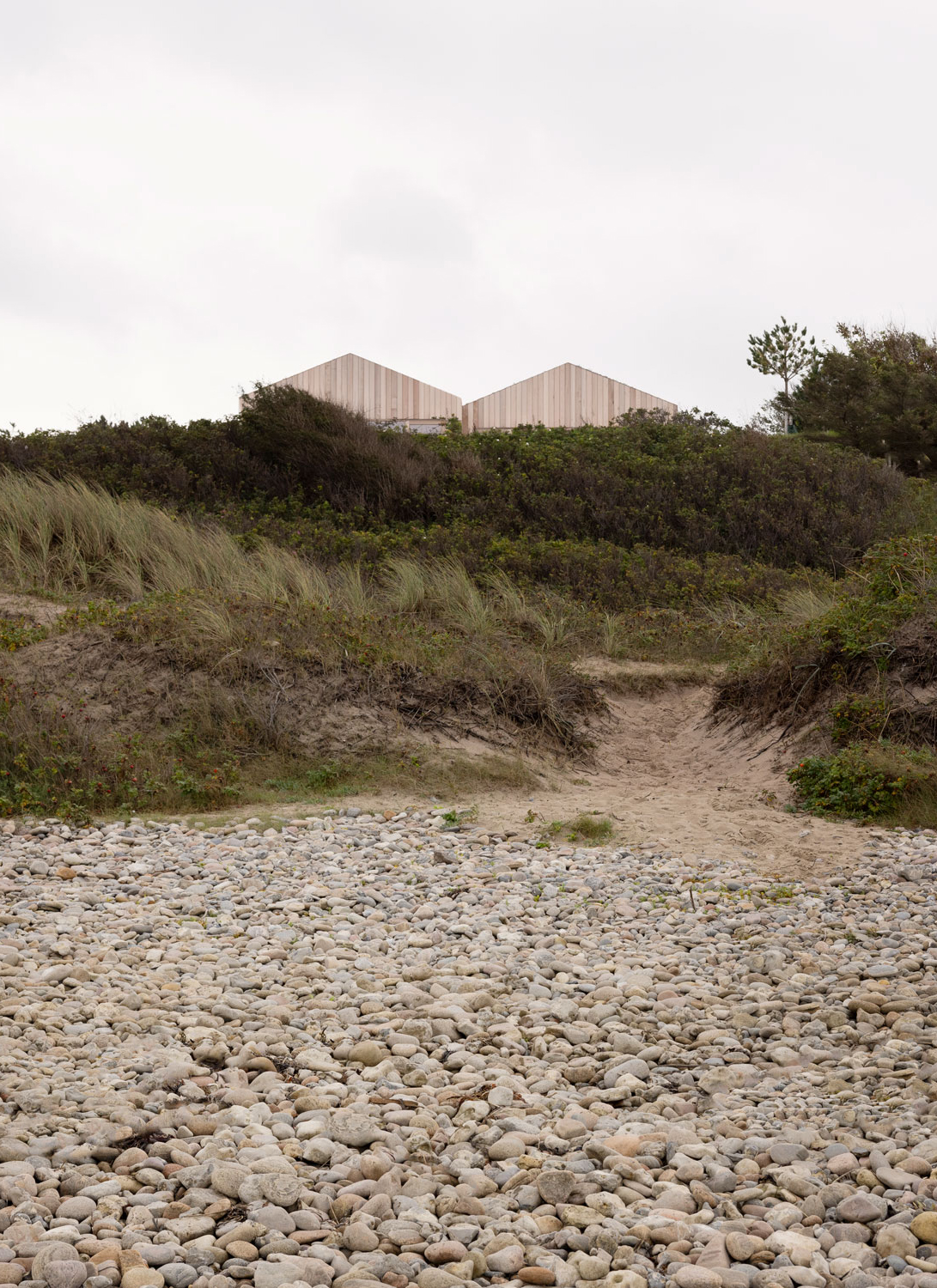 Norm-Architects_HEATHERHILL-BEACH-HOUSE_2023_JBP_57